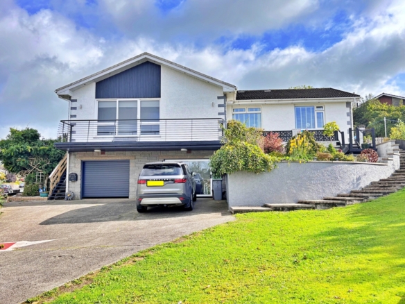10 Holroyd Road