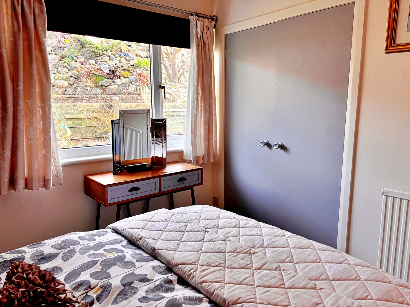 10 Holroyd Road