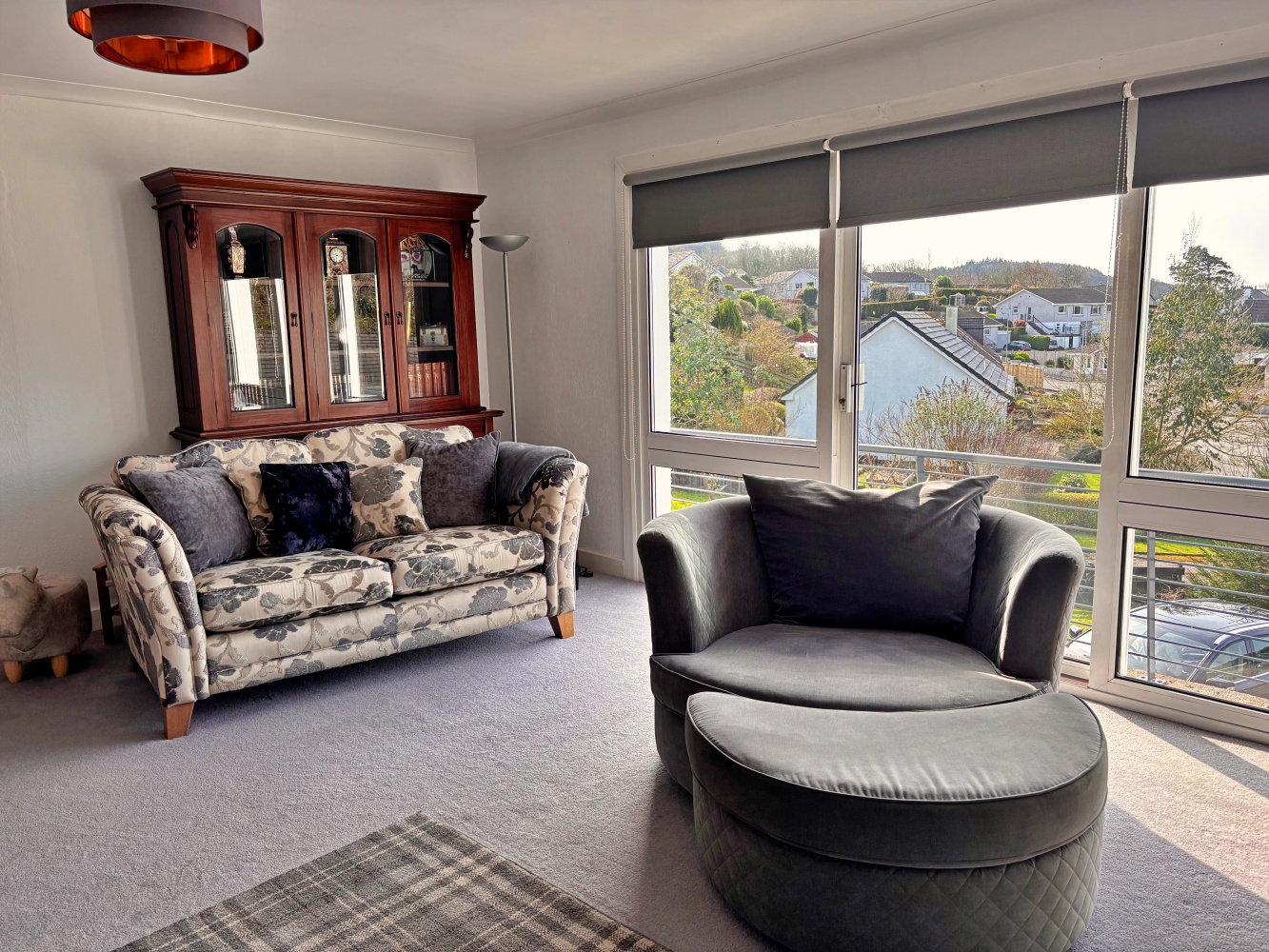 10 Holroyd Road
