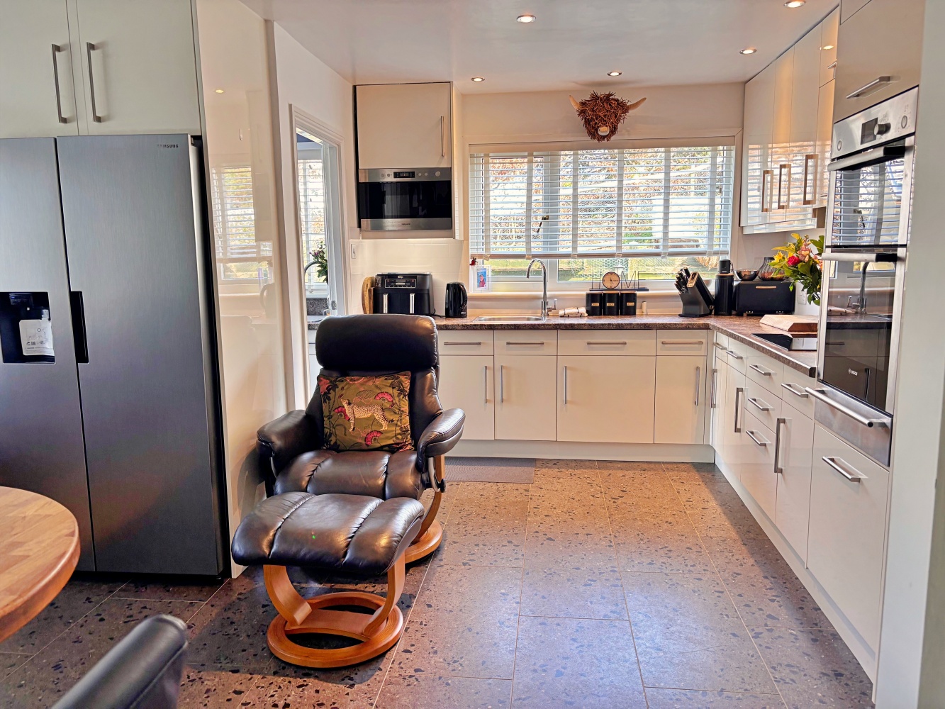 10 Holroyd Road